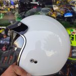 کلاه کاسکت وسپایی راپیدو عینک دار